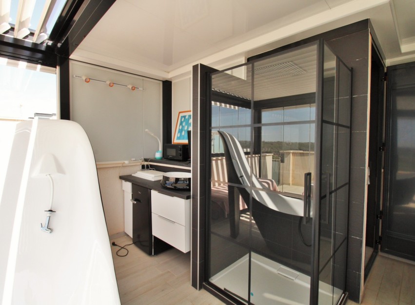 Herverkoop - Villa - Cabo Roig