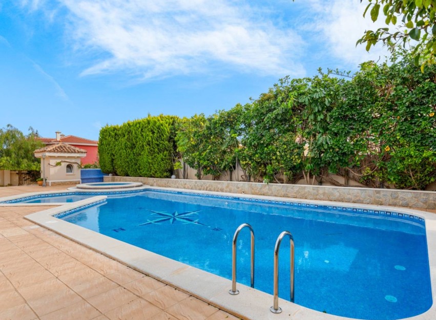 Herverkoop - Villa - Ciudad Quesada - La Fiesta
