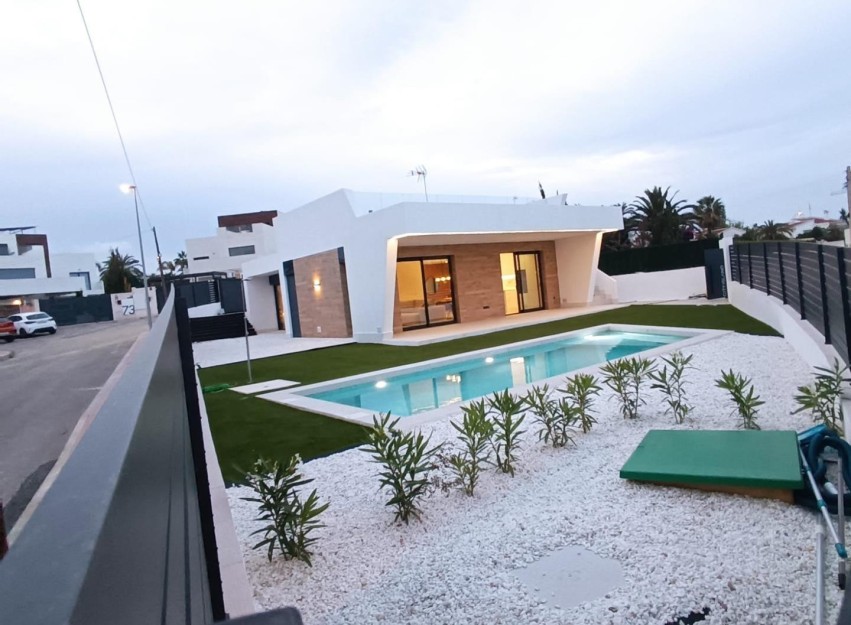 Herverkoop - Villa - Ciudad Quesada