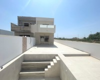 Herverkoop - Villa - Daya Nueva