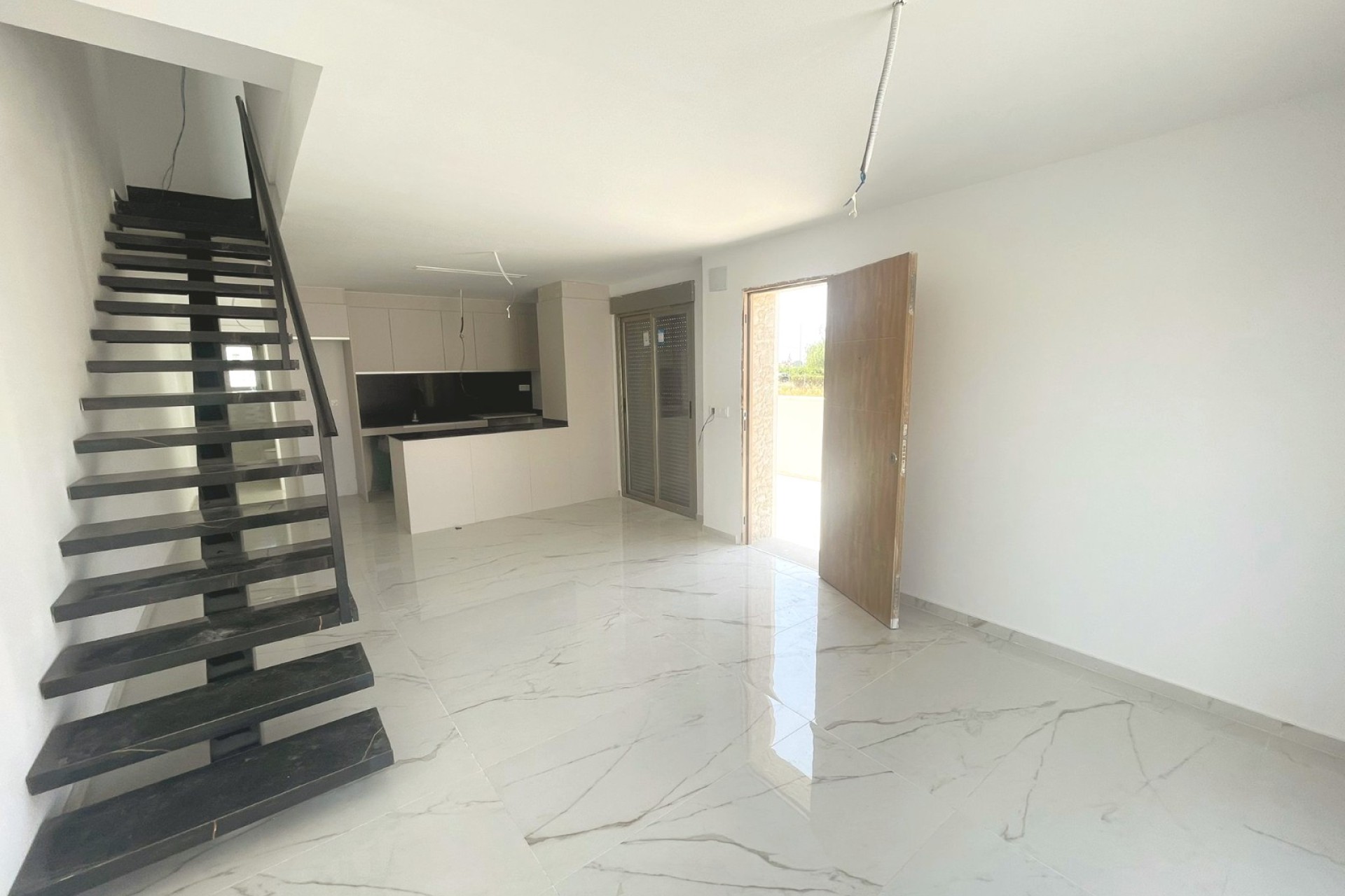 Herverkoop - Villa - Daya Nueva