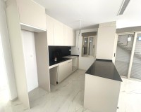 Herverkoop - Villa - Daya Nueva