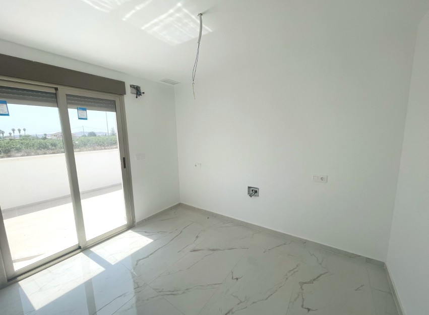 Herverkoop - Villa - Daya Nueva