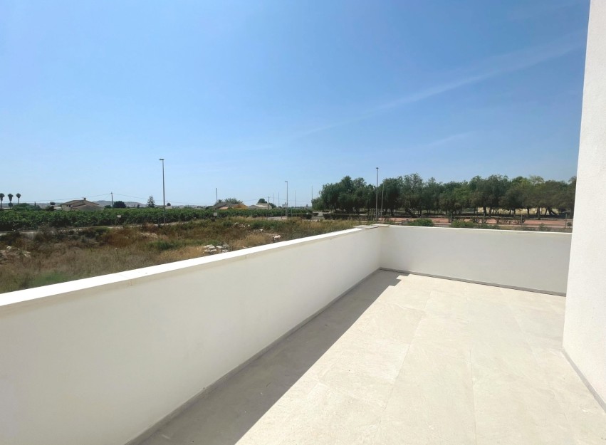 Herverkoop - Villa - Daya Nueva