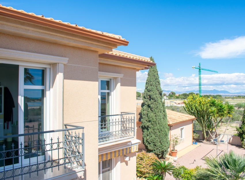 Herverkoop - Villa - Elche - La Marina