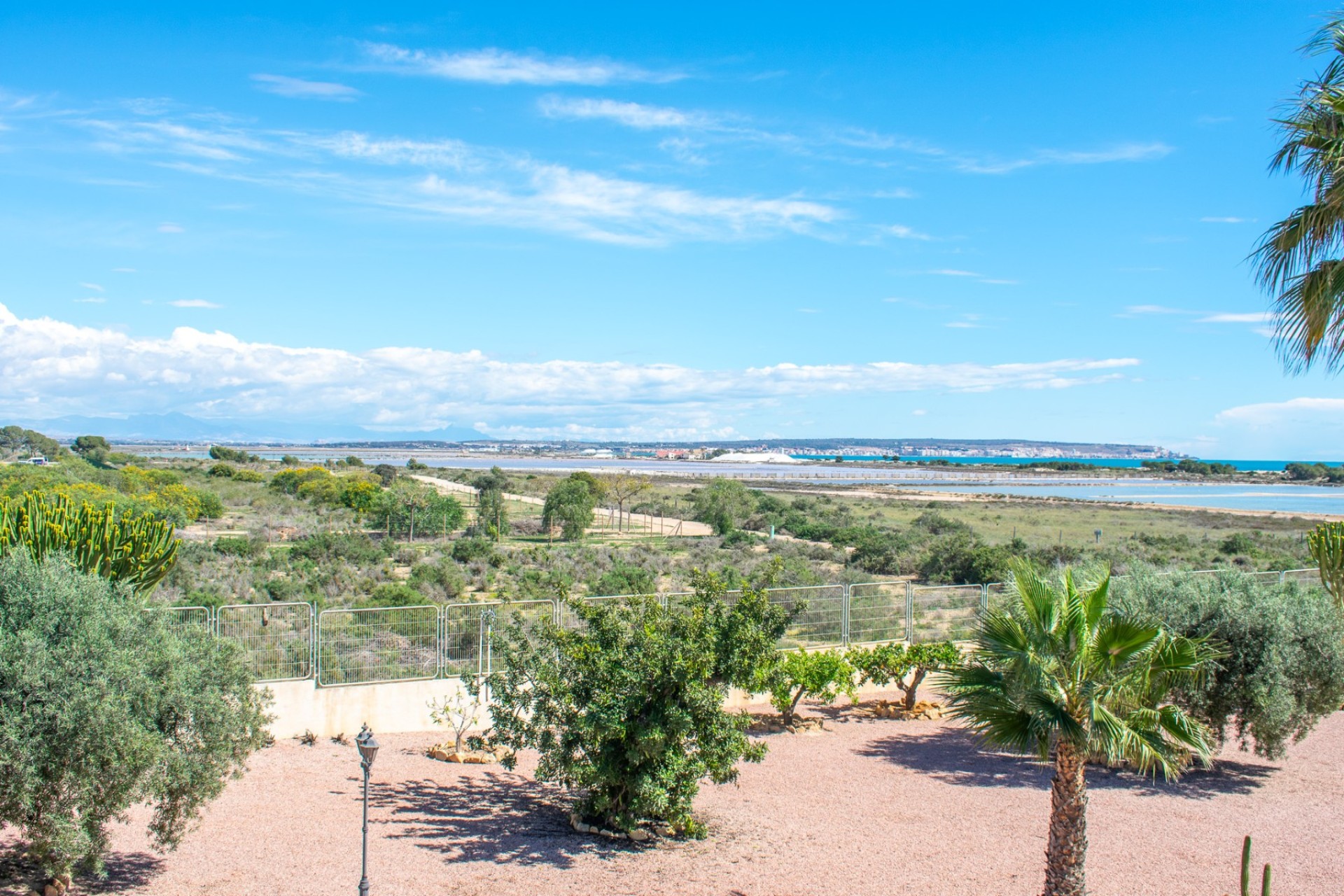 Herverkoop - Villa - Elche - La Marina