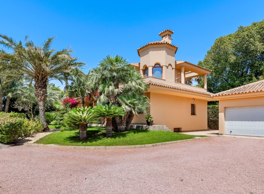 Herverkoop - Villa - Elche