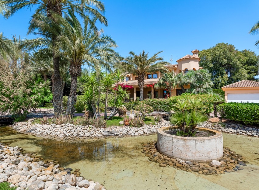 Herverkoop - Villa - Elche