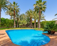 Herverkoop - Villa - Elche
