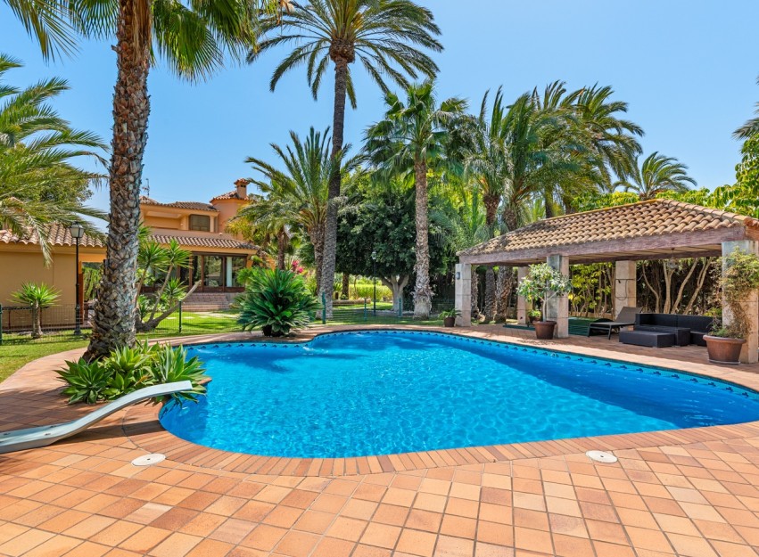 Herverkoop - Villa - Elche