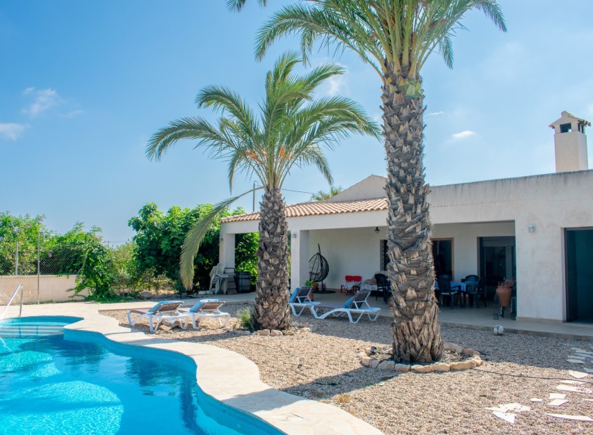 Herverkoop - Villa - Guardamar del Segura - El Raso