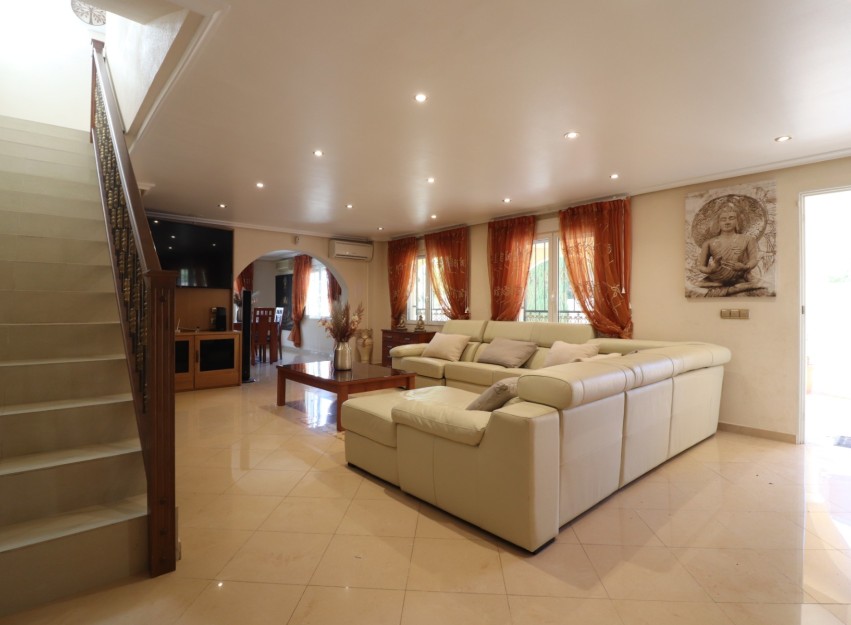 Herverkoop - Villa - La Marina - La Escuera