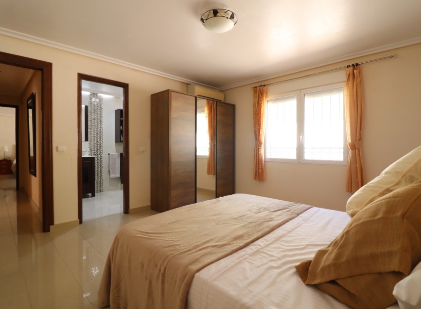Herverkoop - Villa - La Marina - La Escuera