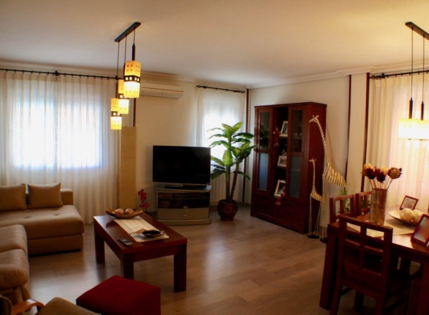 Herverkoop - Villa - La Nucía - Urbanisations