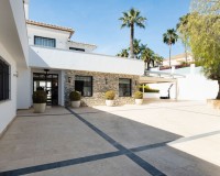 Herverkoop - Villa - Marbella - Los Naranjos de Marbella