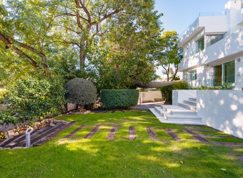 Herverkoop - Villa - Marbella - Nueva Andalucía