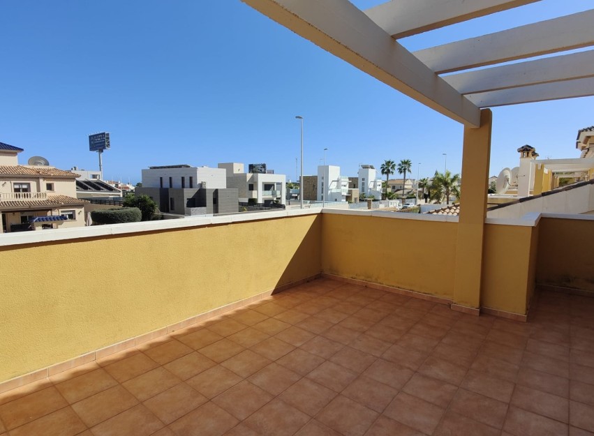Herverkoop - Villa - Orihuela Costa - La Zenia