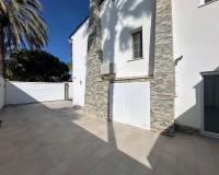 Herverkoop - Villa - Orihuela Costa - La Zenia