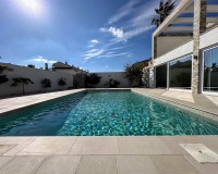 Herverkoop - Villa - Orihuela Costa - La Zenia
