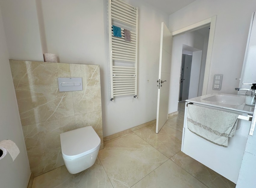 Herverkoop - Villa - Orihuela Costa - La Zenia