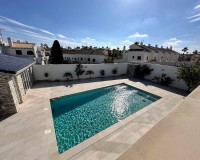 Herverkoop - Villa - Orihuela Costa - La Zenia