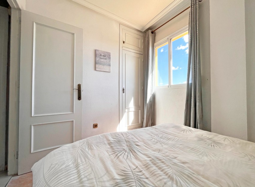 Herverkoop - Villa - Orihuela Costa - La Zenia