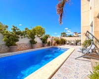 Herverkoop - Villa - Orihuela Costa - La Zenia