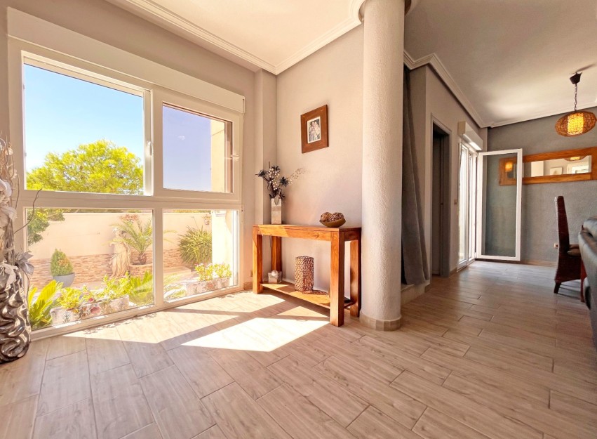 Herverkoop - Villa - Orihuela Costa - La Zenia