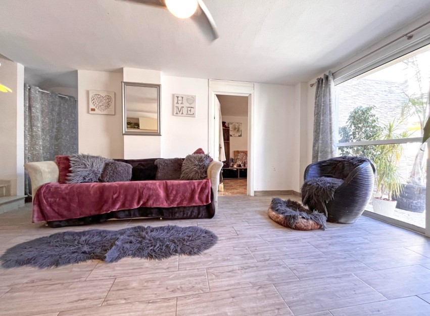 Herverkoop - Villa - Orihuela Costa - La Zenia