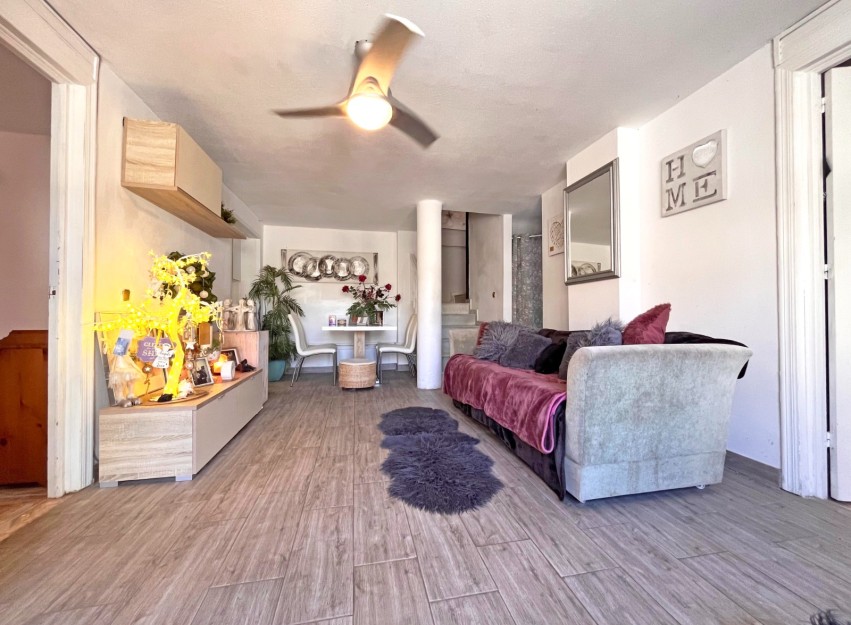 Herverkoop - Villa - Orihuela Costa - La Zenia