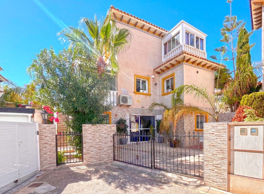 Herverkoop - Villa - Orihuela Costa - La Zenia