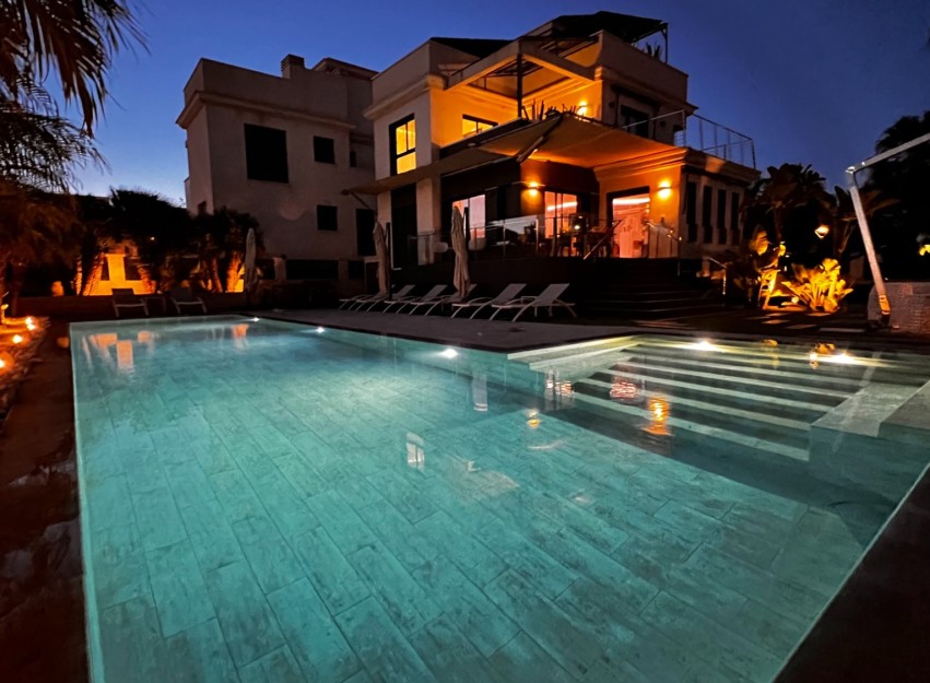 Herverkoop - Villa - Orihuela Costa - La Zenia