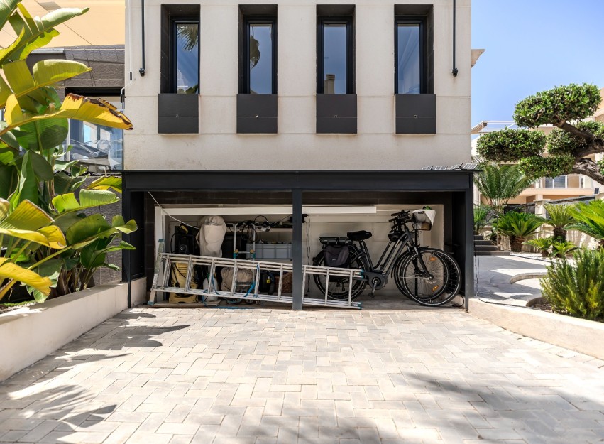 Herverkoop - Villa - Orihuela Costa - La Zenia