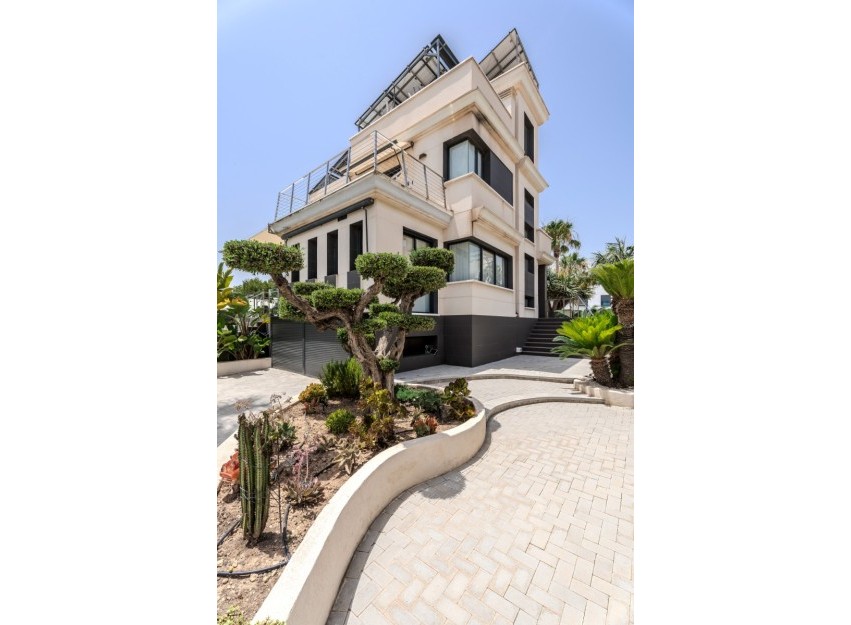 Herverkoop - Villa - Orihuela Costa - La Zenia