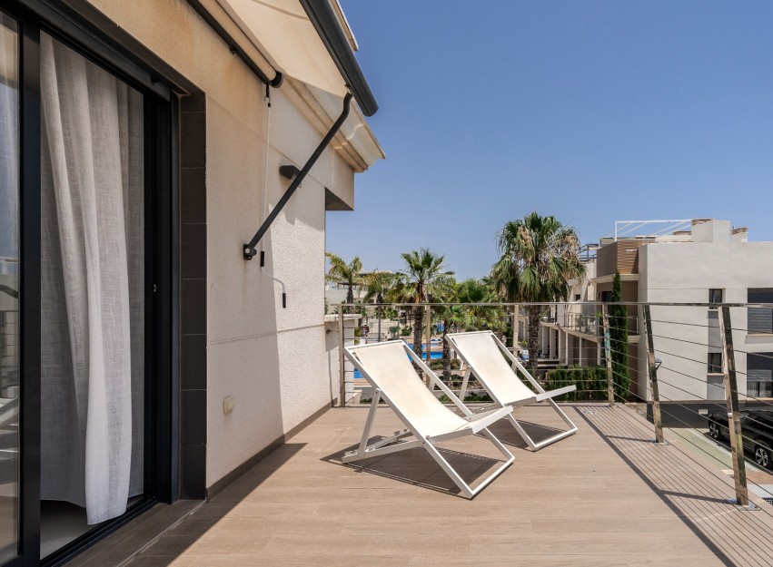 Herverkoop - Villa - Orihuela Costa - La Zenia
