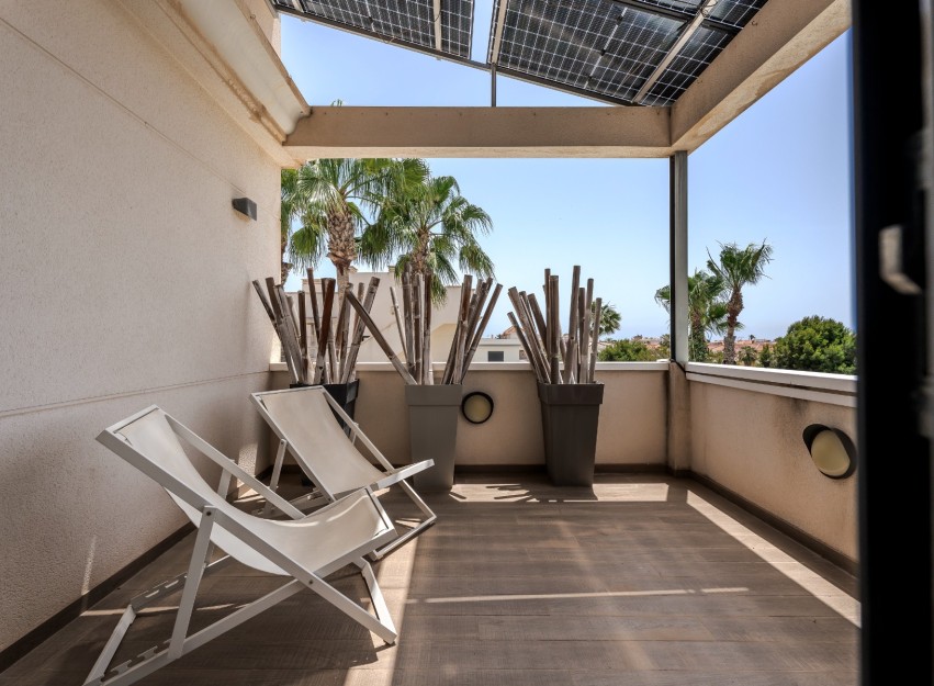 Herverkoop - Villa - Orihuela Costa - La Zenia