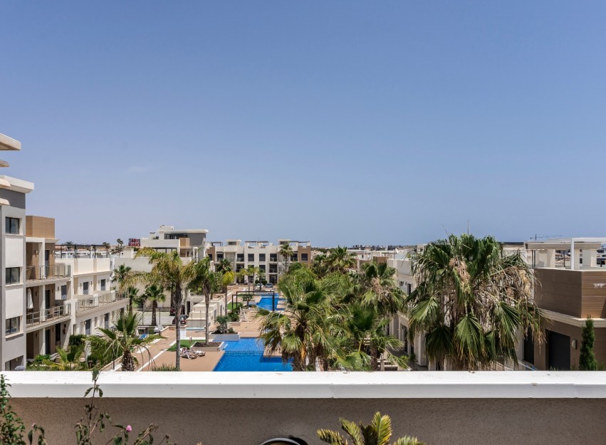 Herverkoop - Villa - Orihuela Costa - La Zenia
