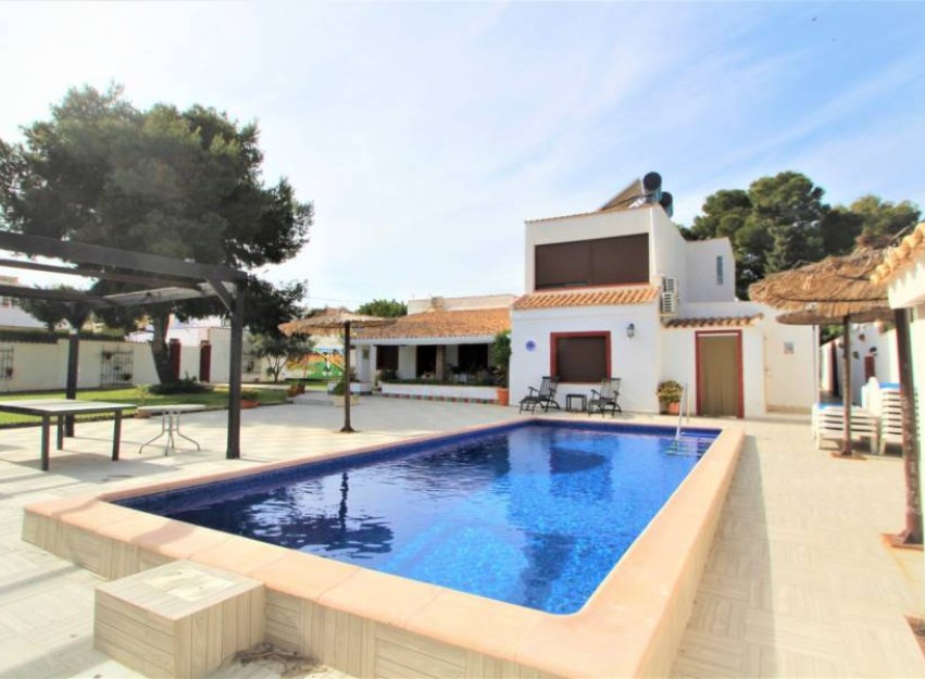 Herverkoop - Villa - Orihuela Costa - Lomas De Cabo Roig
