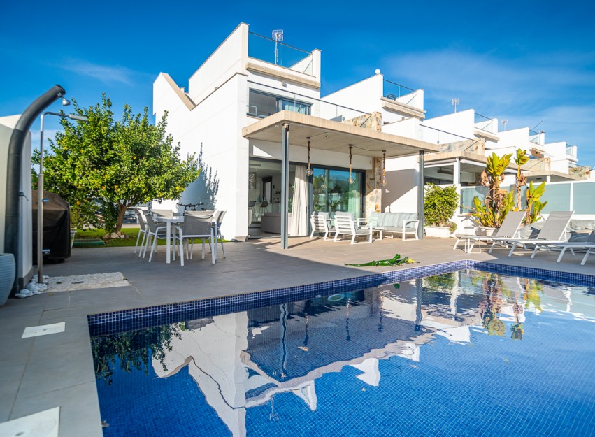 Herverkoop - Villa - Orihuela Costa - Lomas De Cabo Roig