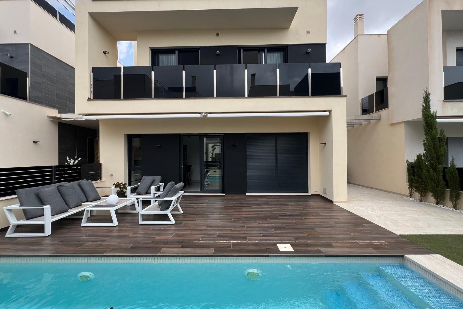 Herverkoop - Villa - Orihuela Costa - Lomas De Cabo Roig