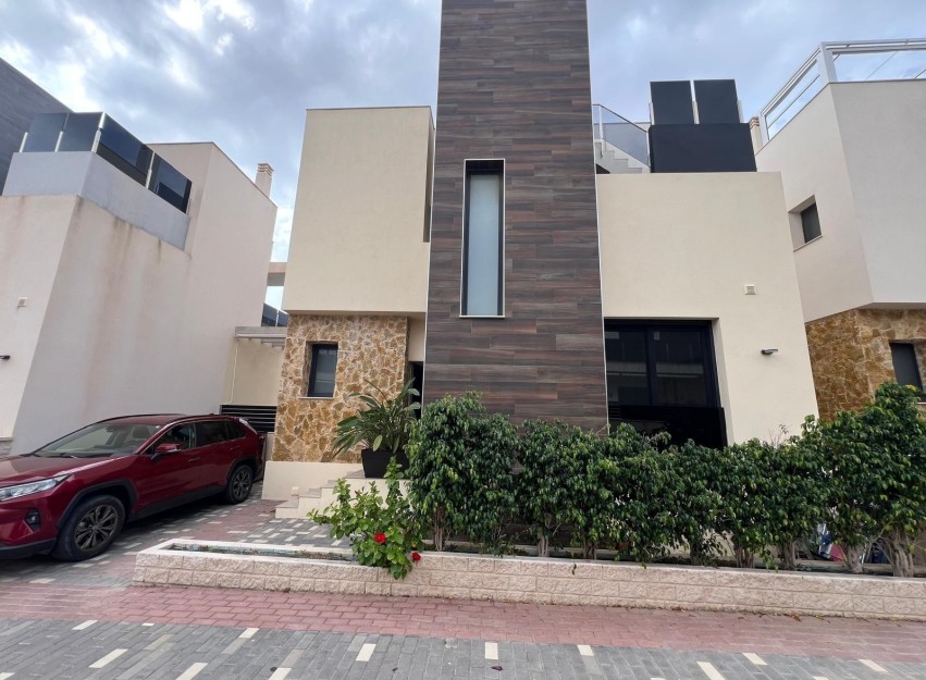 Herverkoop - Villa - Orihuela Costa - Lomas De Cabo Roig