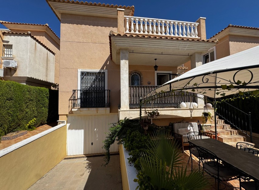 Herverkoop - Villa - Orihuela Costa - Los Altos