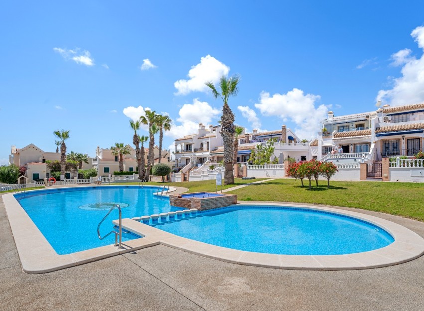 Herverkoop - Villa - Orihuela Costa - Los Dolses