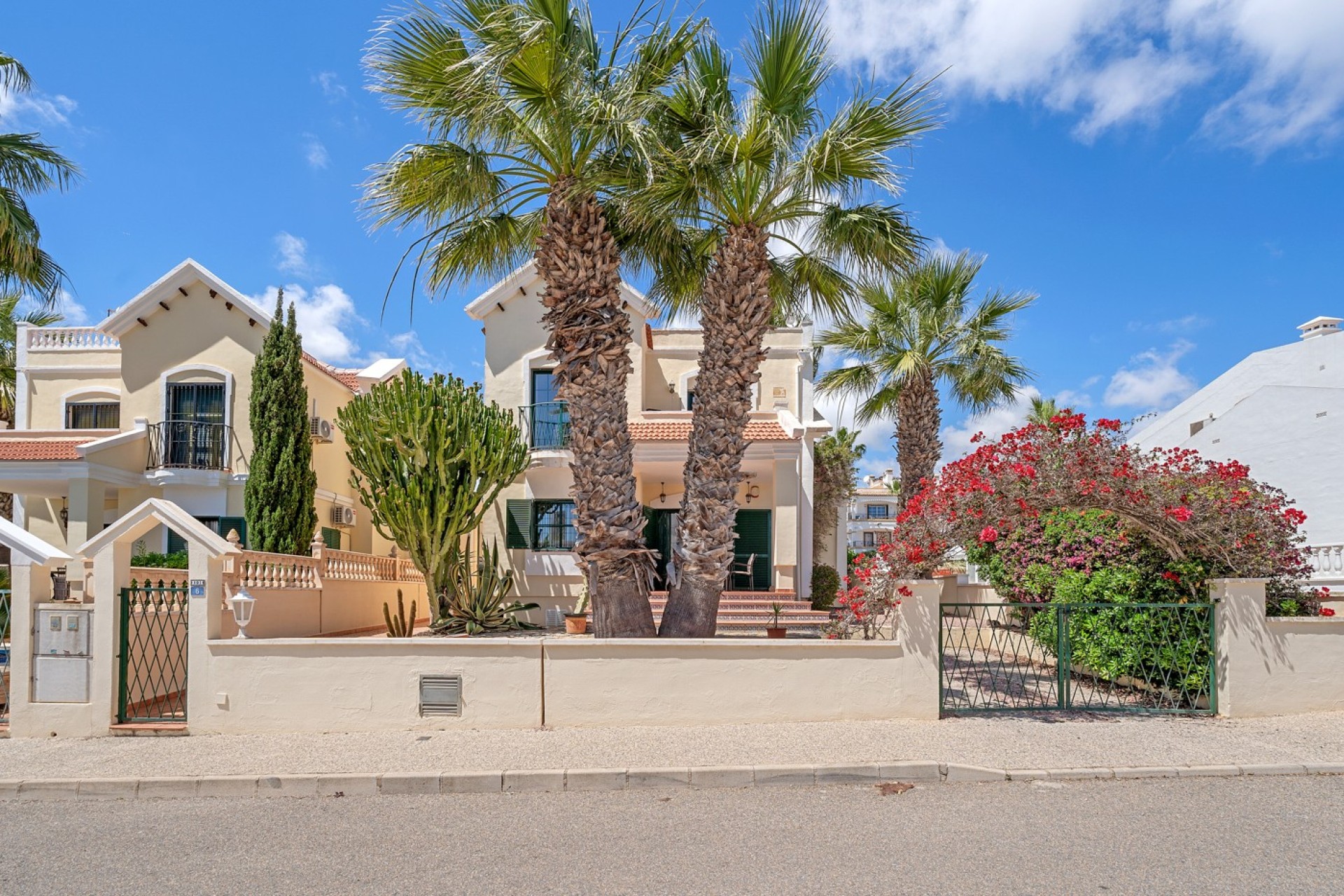 Herverkoop - Villa - Orihuela Costa - Los Dolses