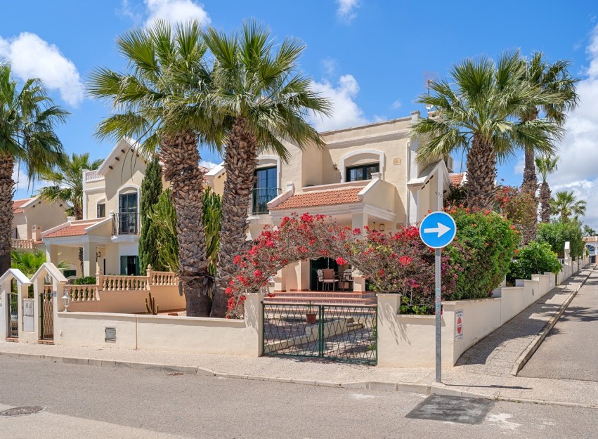 Herverkoop - Villa - Orihuela Costa - Los Dolses