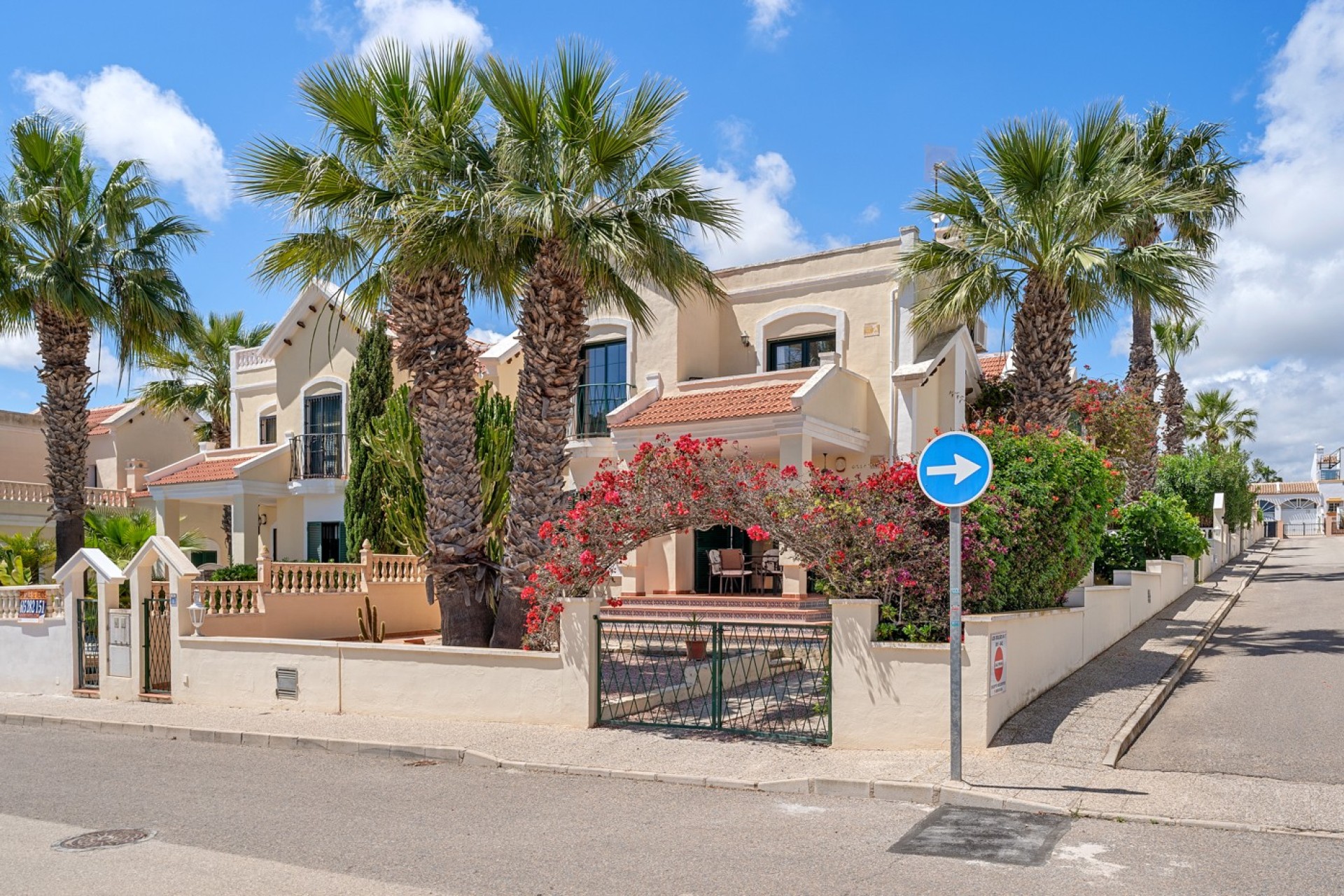 Herverkoop - Villa - Orihuela Costa - Los Dolses