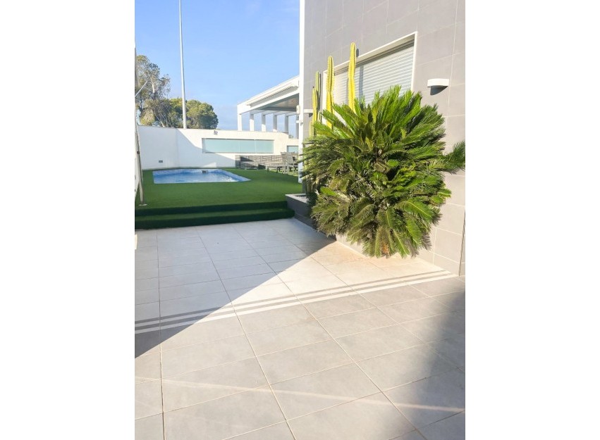 Herverkoop - Villa - Orihuela Costa - Mil Palmeras