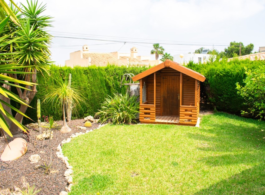 Herverkoop - Villa - Orihuela Costa - MUY CERCA DE LA PLAYA