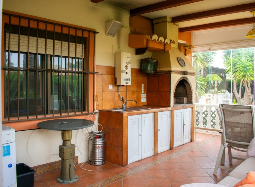 Herverkoop - Villa - Orihuela Costa - MUY CERCA DE LA PLAYA