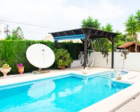 Herverkoop - Villa - Orihuela Costa - MUY CERCA DE LA PLAYA